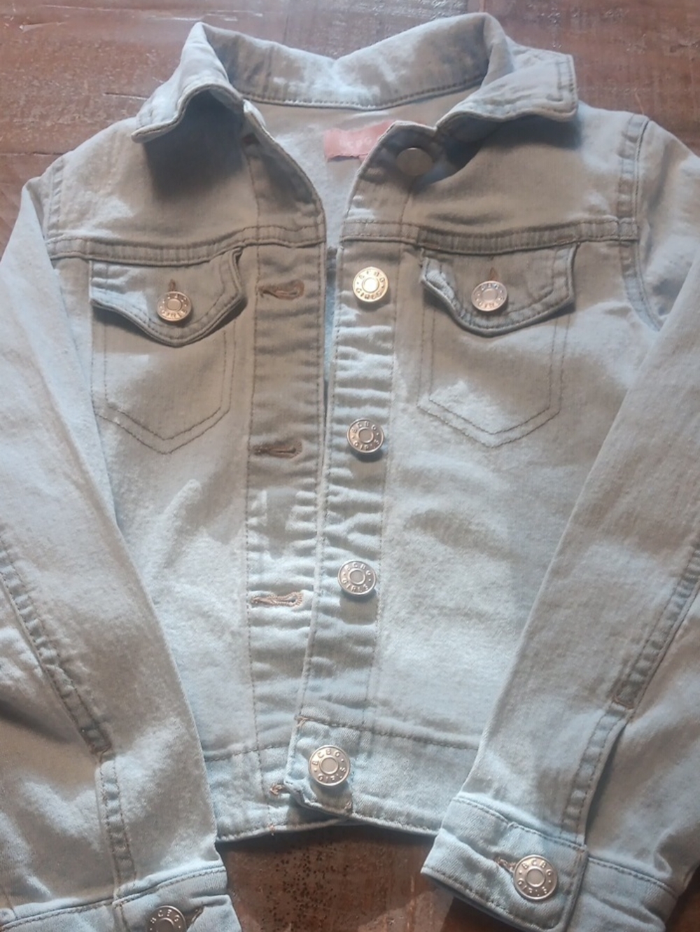 (40) Light Wash Denim Jacket - Women